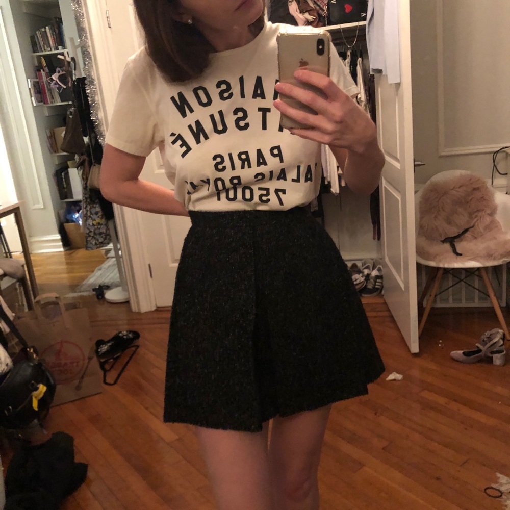 Cute CLUB MONACO knot mini skirt